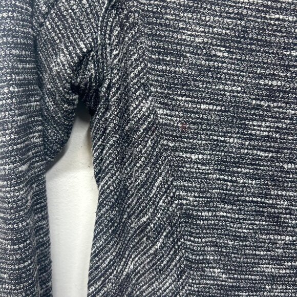 Lululemon Womens Long-Sleeve Knit Top With Thumbholes Gray & White Striped Patte - Picture 6 of 8